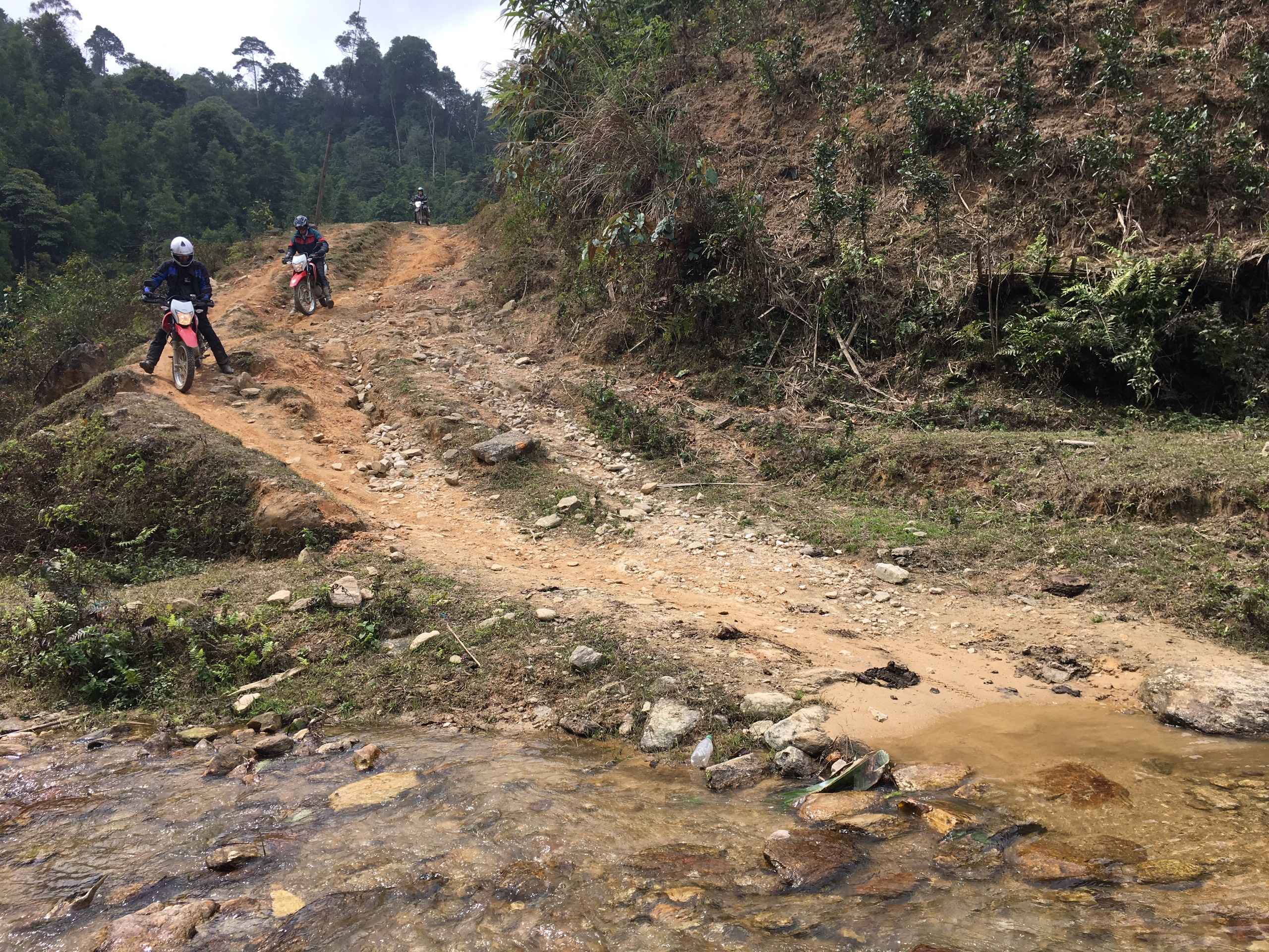 9 Day Northwest Vietnam Motorcycle Tour from Hanoi to Ba Be Lake